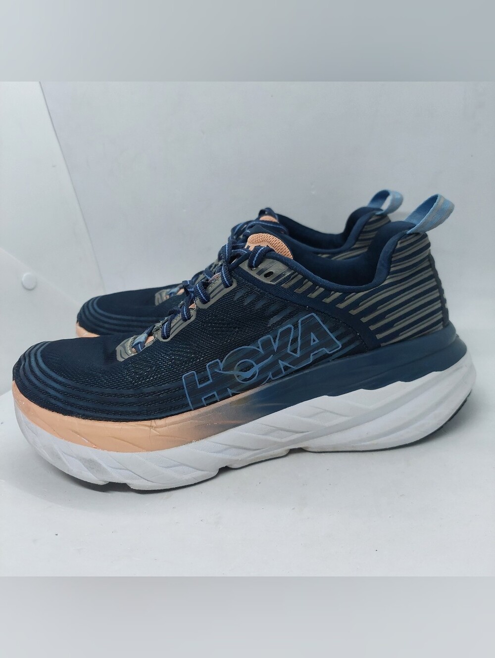 Hoka One One Bondi 6 Sneakers Running Athletic Shoes Blue  Pink Womens Size 8